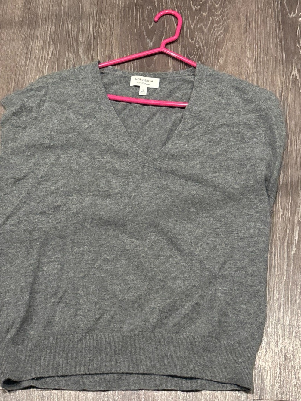 Nordstrom Women's Heather Gray V-Neck CASHMERE Sweater